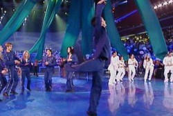 Amici 7: la quarta puntata in diretta su Tvblog. Vince la squadra blu, eliminata Simonetta Spiri