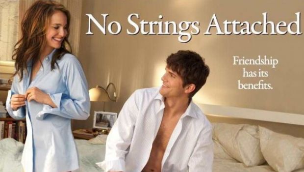 No Strings Attached in testa al box office americano, Qualunquemente davanti a tutti in quello italiano