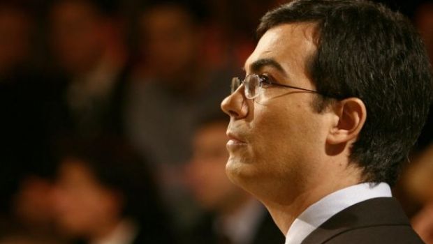 Ascolti Tv Martedì 8 marzo 2011: Cugino & Cugino vince con quasi 5 mln seguito da Ballarò a 4,4. Malissimo la replica del Sangue e la Rosa sotto al 10%