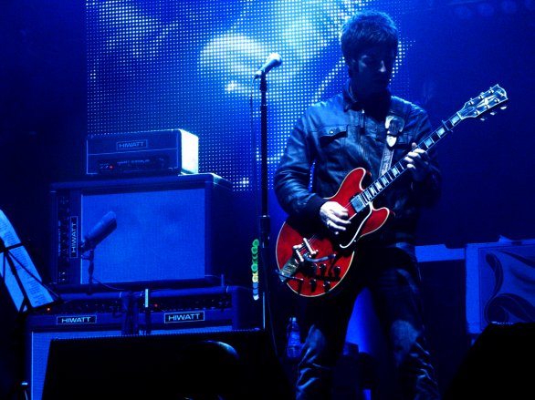 Noel Gallagher: ascolta “Alone On The Rope”, “I’d Pick You Every Time” e “Let The Lord Shine A Light On Me”, tre canzoni che non saranno su “High Flying Birds”
