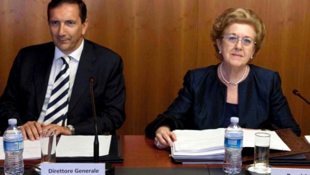 Anna Maria Tarantola si riduce lo stipendio, Luigi Gubitosi il contratto: colpi di forbici in Rai