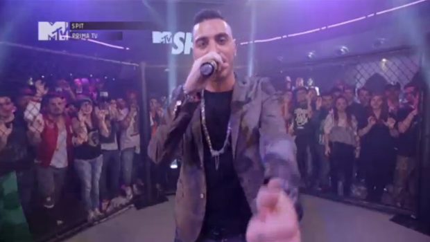 Mtv Spit 2, prima puntata: Morgan parla di musica classica per digerire i rapper (ma è impossibile)