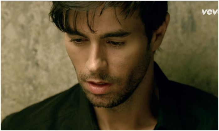 Enrique Iglesias, Heart Attack: video ufficiale, testo e traduzione