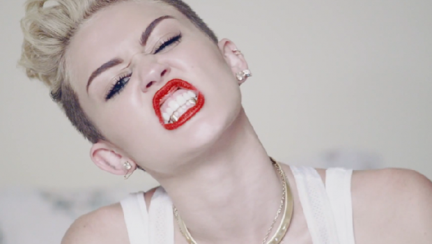 Miley Cyrus attacca Sinead O’Connor su Twitter e la paragona ad Amanda Bynes