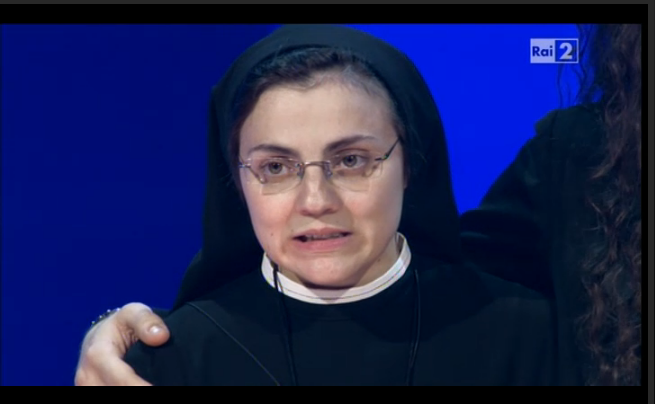 Suor Cristina criticata da Giuseppe Cionfoli: “La suora mi ha fatto una brutta impressione, che frenesia di vincere!”