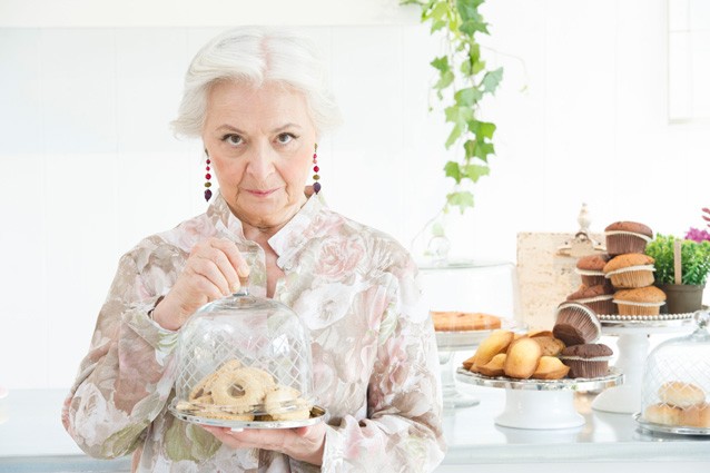 Bake Off 2, Clelia D’Onofrio contro MasterChef: “Troppo urlato”. Sui cloni Rai: “Se fai successo ti copiano. Ma salvo la Balivo”
