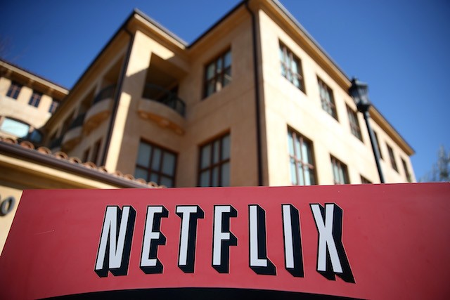 Netflix, l’arrivo in Italia è più vicino? Il colosso pensa anche a produzioni originali nostrane