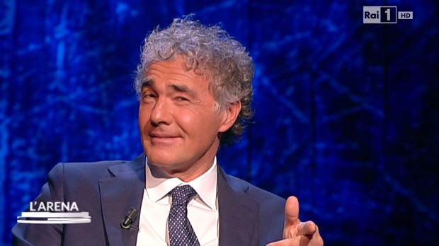 L’Arena, Ambra a Massimo Giletti: “Presenterai Sanremo quando ti sposerai”