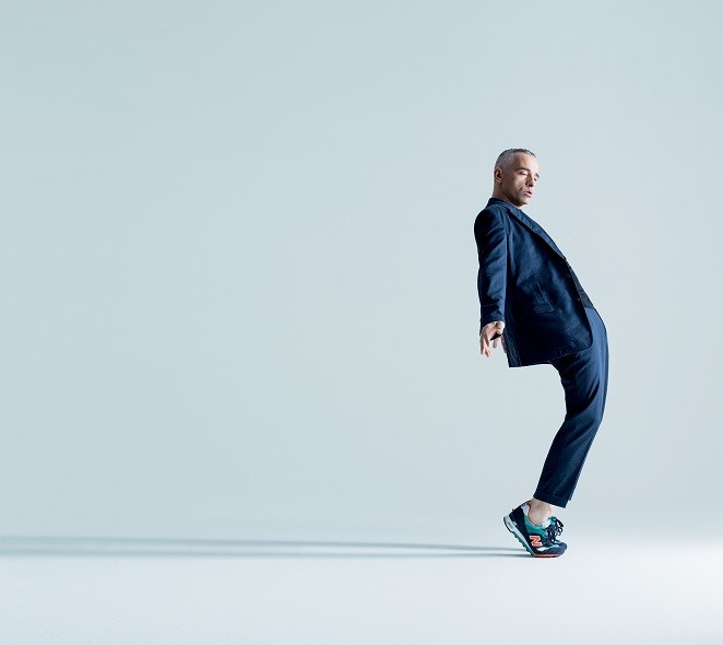 Classifica Album Italia 21 maggio 2015: Eros Ramazzotti primo con Perfetto, risale Lorenzo Fragola