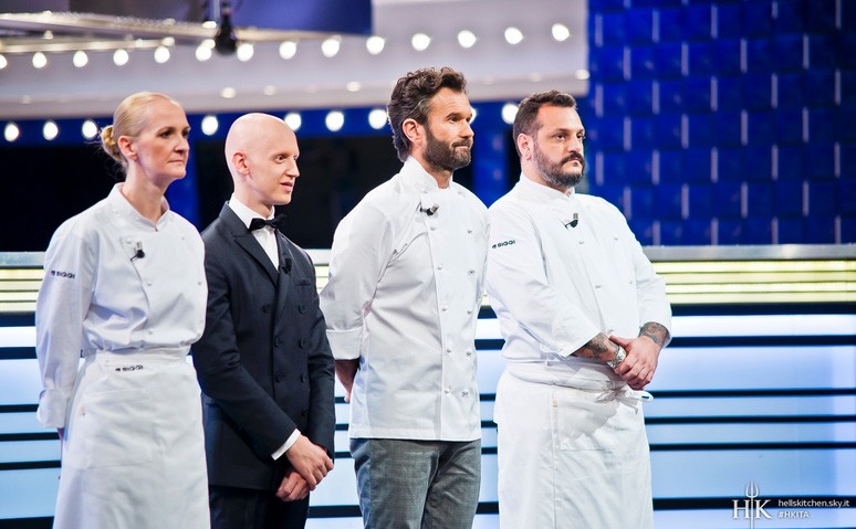 Hell’s Kitchen Italia 2 su SkyUno dal 21 maggio: Carlo Cracco torna all’inferno
