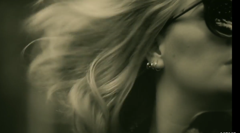 Adele, Hello