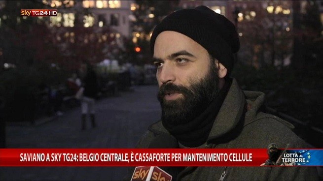 Roberto Saviano sbarca su DeejayTv con uno speciale sul 2015