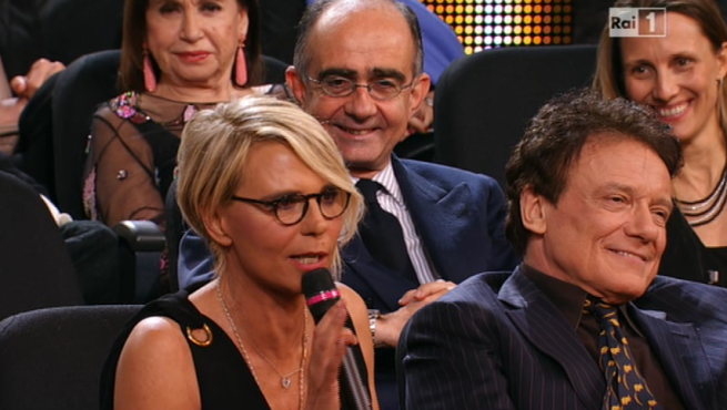 Premio Social Tv, l’avvocato della De Filippi: “Nessun addebito a suo carico”