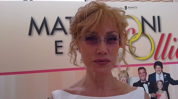 Nancy Brilli a Blogo: “Luisella è una donna che fa famiglia. Argomenti sdoganati? No, in Italia, c’è sempre da fare. Il gossip non mi pesa”