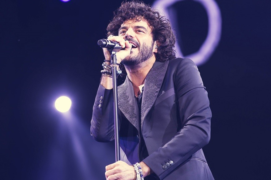 Francesco Renga, Scriverò il tuo nome live nei Palasport: concerto al Forum di Assago [foto]