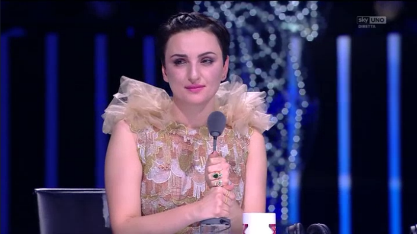 X Factor 2016, Arisa fischiata dal pubblico. Simona Ventura la difende su Twitter