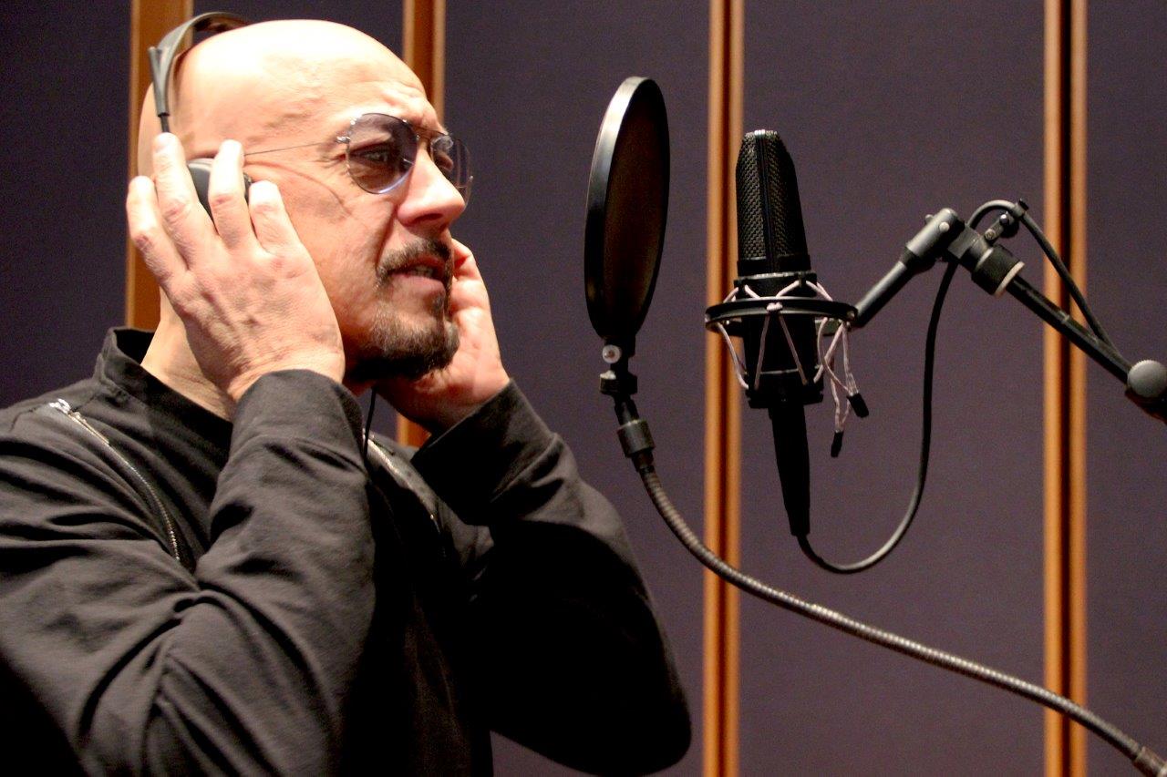Enrico Ruggeri annuncia il ritorno dei Decibel: nuovo album nel 2017