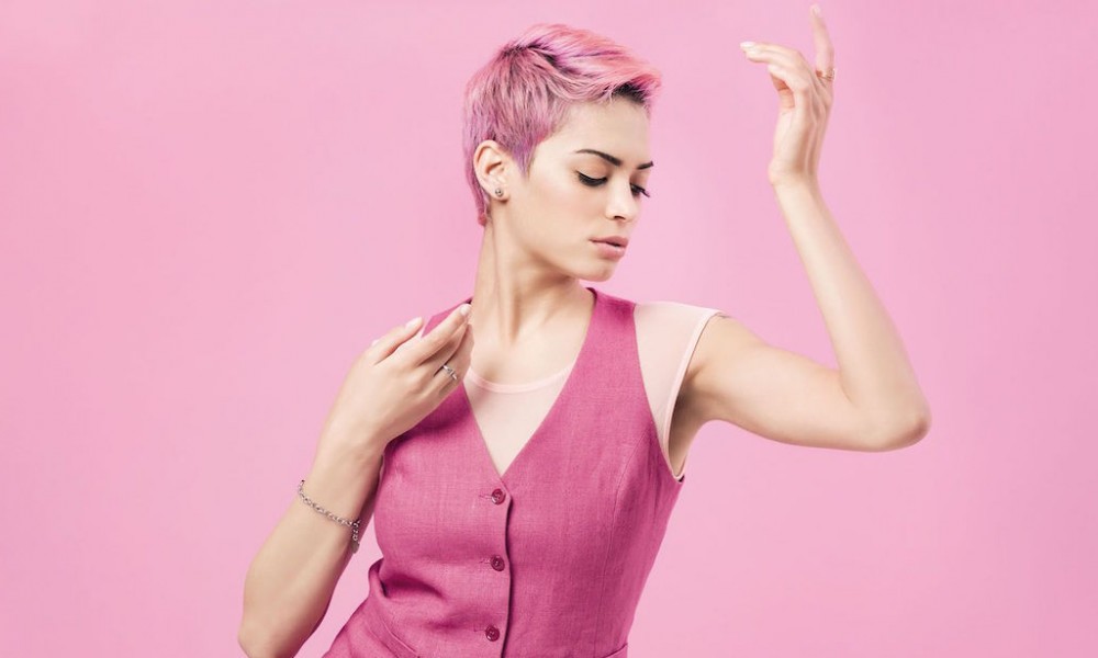 Sanremo 2017, Elodie – Tutta colpa mia [testo e video]