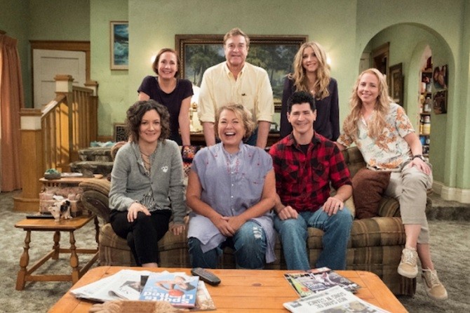 Serie Tv, novità: Roseanne/Pappa e Ciccia a marzo la nuova stagione; NBC vuole il remake di The It Crowd