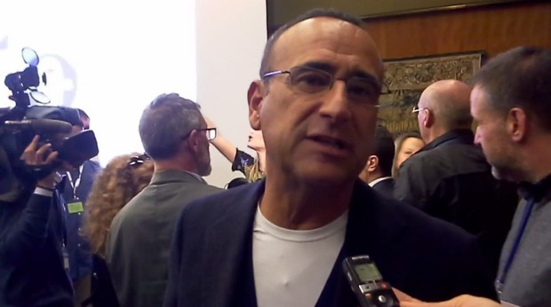 Carlo Conti a TvBlog: “Paolo Bonolis? E’ un grande uomo, un professionista e siamo amici” (Video)