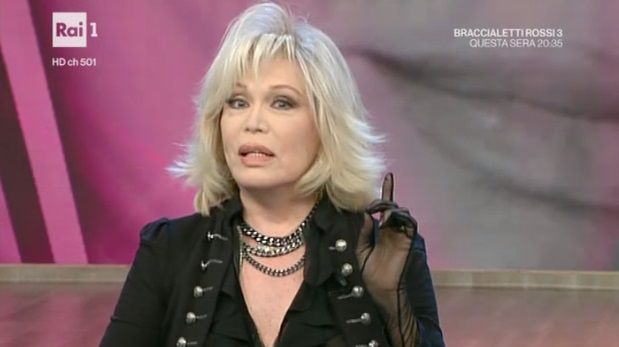 L’infiltrato (ex La Talpa): per la conduzione Amanda Lear, Bianca Guaccero, Vladimir Luxuria o Belen Rodriguez