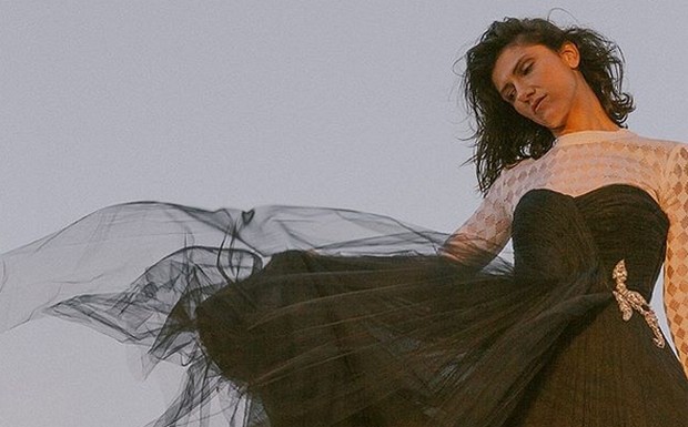 Elisa, Anche fragile: testo e video