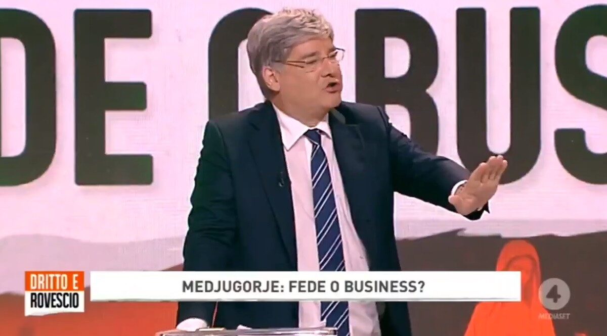 Paolo Del Debbio ‘maltratta’ il pubblico: “Vi do una scarica di ceffoni”
