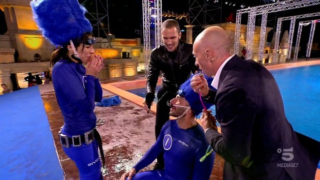 Eurogames: proposta di matrimonio di Emilio ad Erica (video)
