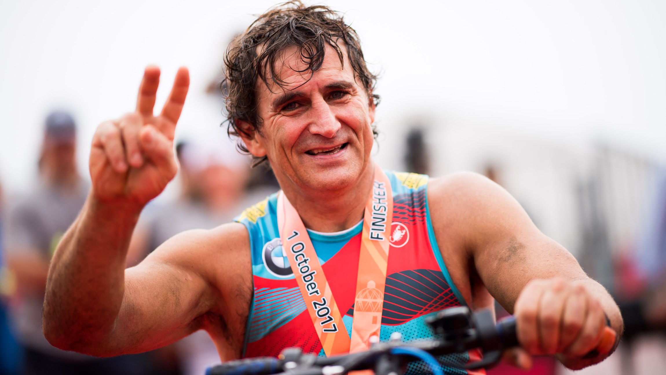 Zanardi, ultimo bollettino: “Progressi significativi, ma quadro clinico resta complesso”