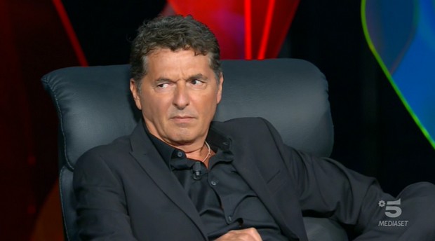 Belve, l’abbandono di Teo Mammucari in onda alla quarta puntata. Ecco le altre tre protagoniste (Anteprima TvBlog)