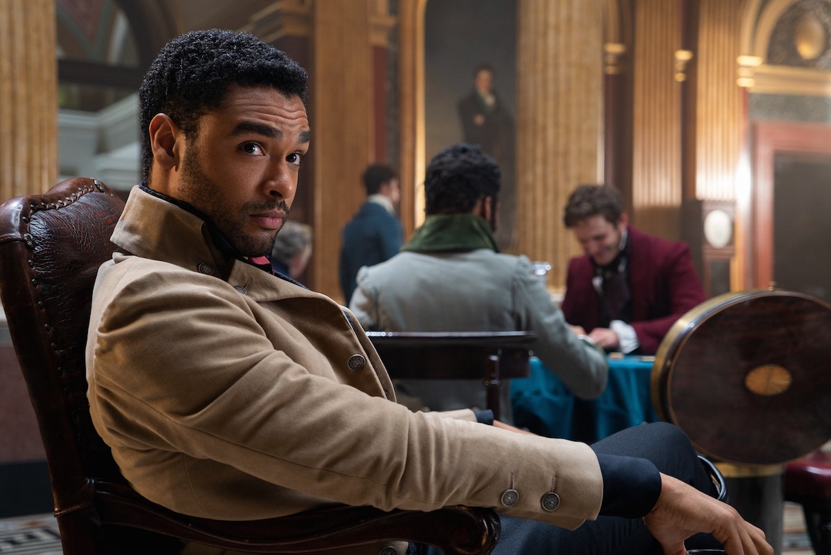 Bridgerton, Netflix fa causa agli autori del musical: non hanno i diritti