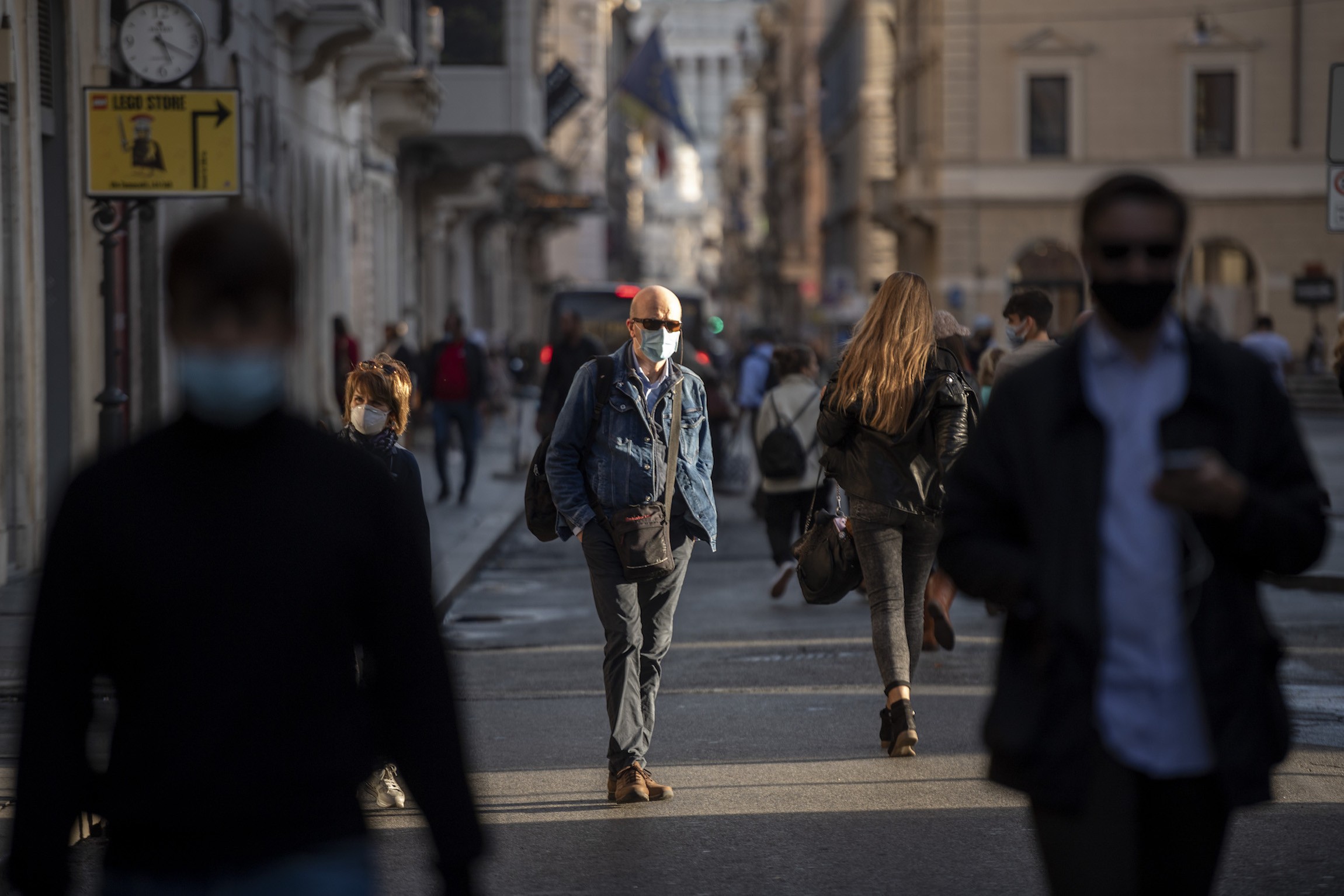 Bollettino coronavirus 13 ottobre 2020: 5.901 nuovi casi, 41 vittime e +62 in terapia intensiva