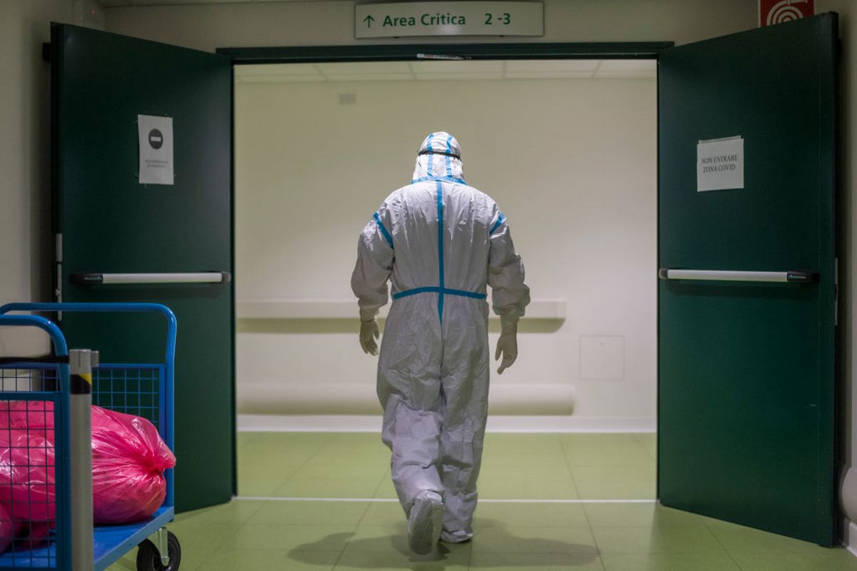 Bollettino coronavirus 30 ottobre: 31.084 nuovi contagi, +199 decessi