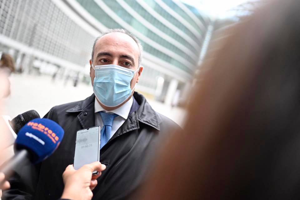 COVID-19, Gallera: “La crescita dei ricoveri in terapia intensiva preoccupa tutti”