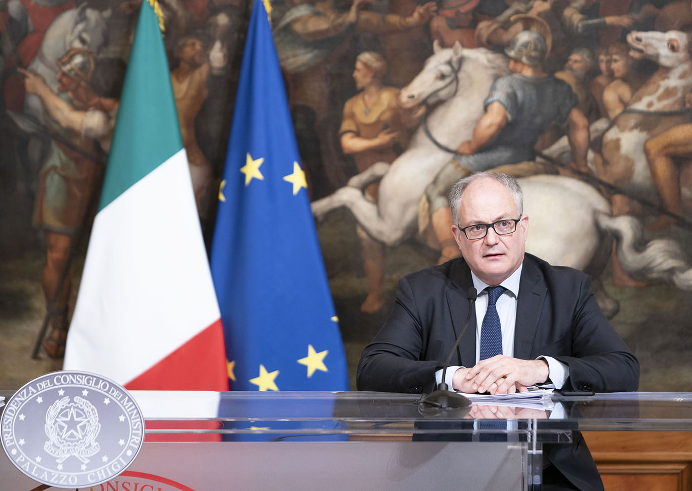 Nuovo DPCM, Gualtieri: “Indennizzi entro metà novembre”