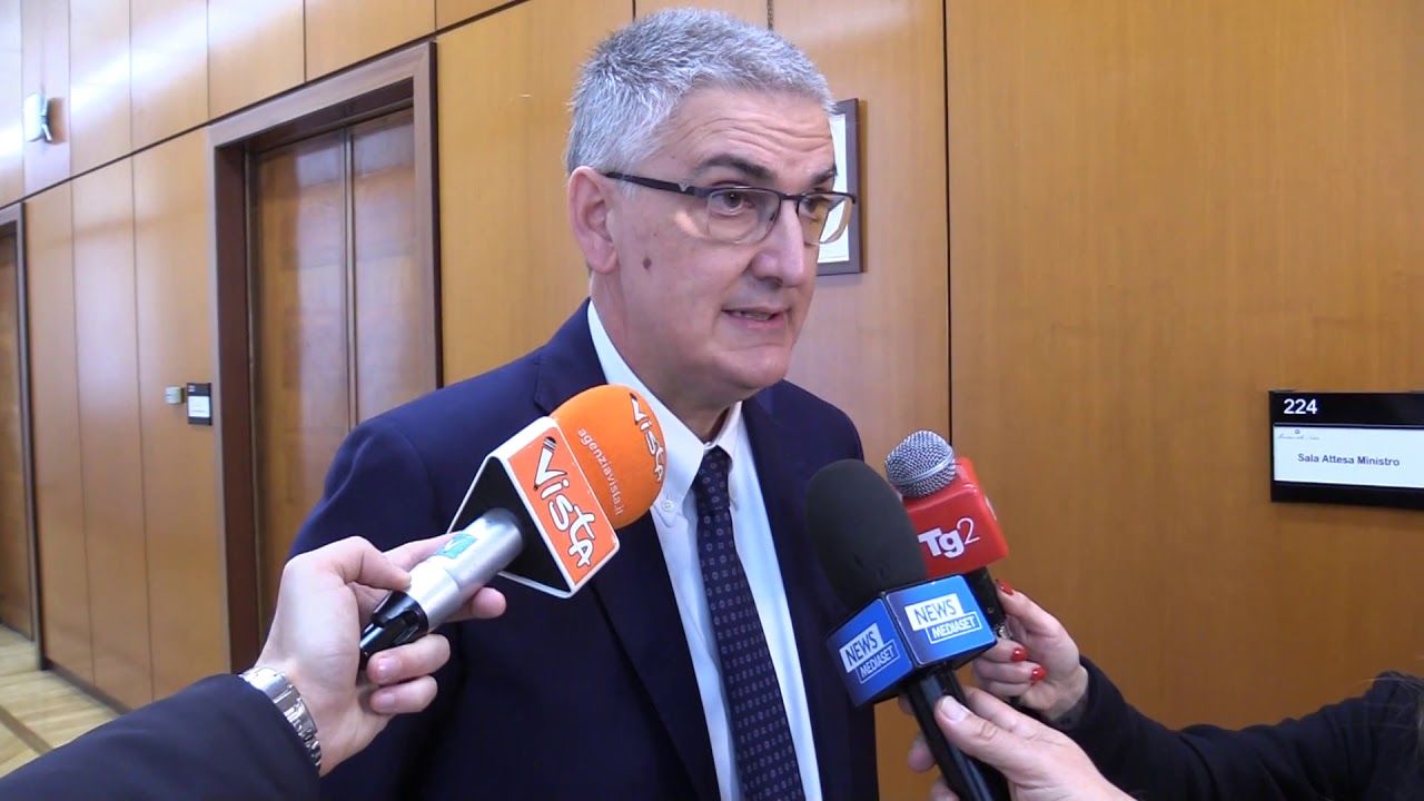Brusaferro (Iss): “Curva dei contagi e dei ricoveri verso l’appiattimento”
