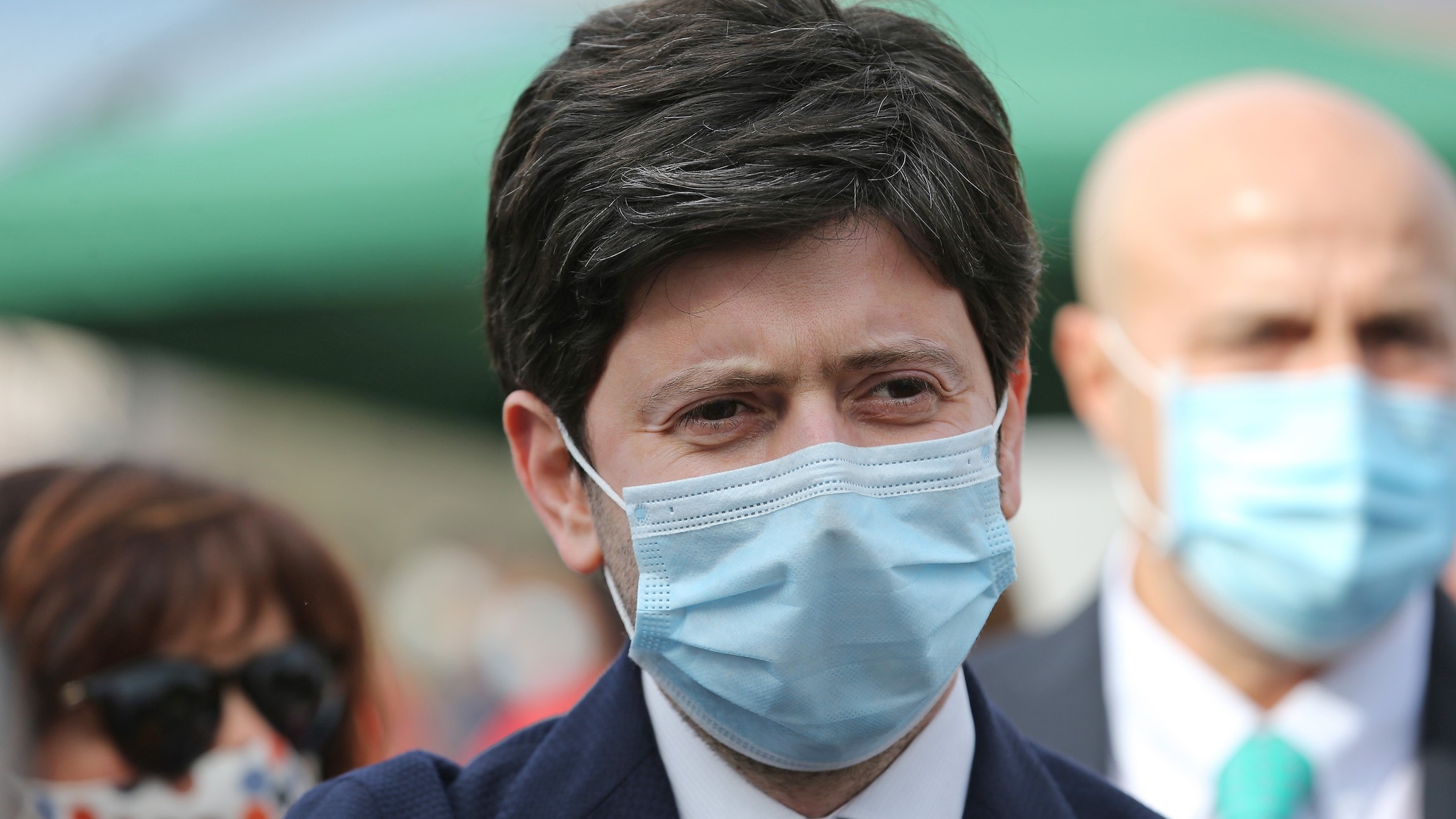 Speranza: “Valutiamo ipotesi della zona rossa in tutta Italia il 9 e 10 gennaio”
