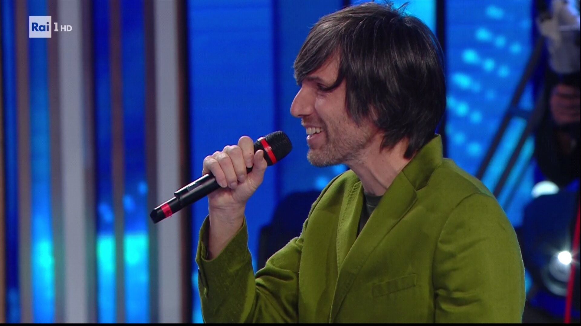Bugo ancora contro Morgan: “Hai bisogno del politichetto di turno che ti dà il programmino sulla Rai”
