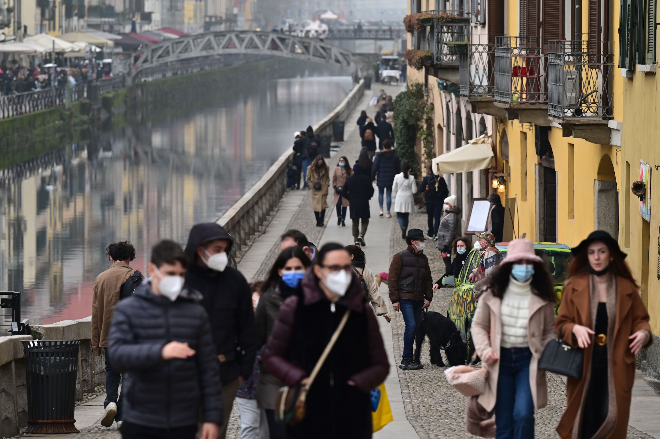 Coronavirus, il bollettino di oggi: oltre 13mila nuovi casi e 385 morti