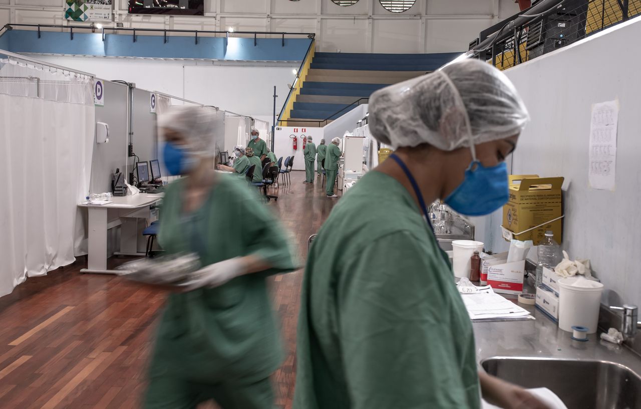 Coronavirus, il bollettino: 21.267 nuovi casi e 460 morti nelle ultime 24 ore