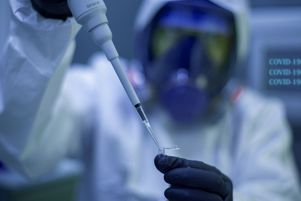 Monoclonali: comincia la sperimentazione sui volontari