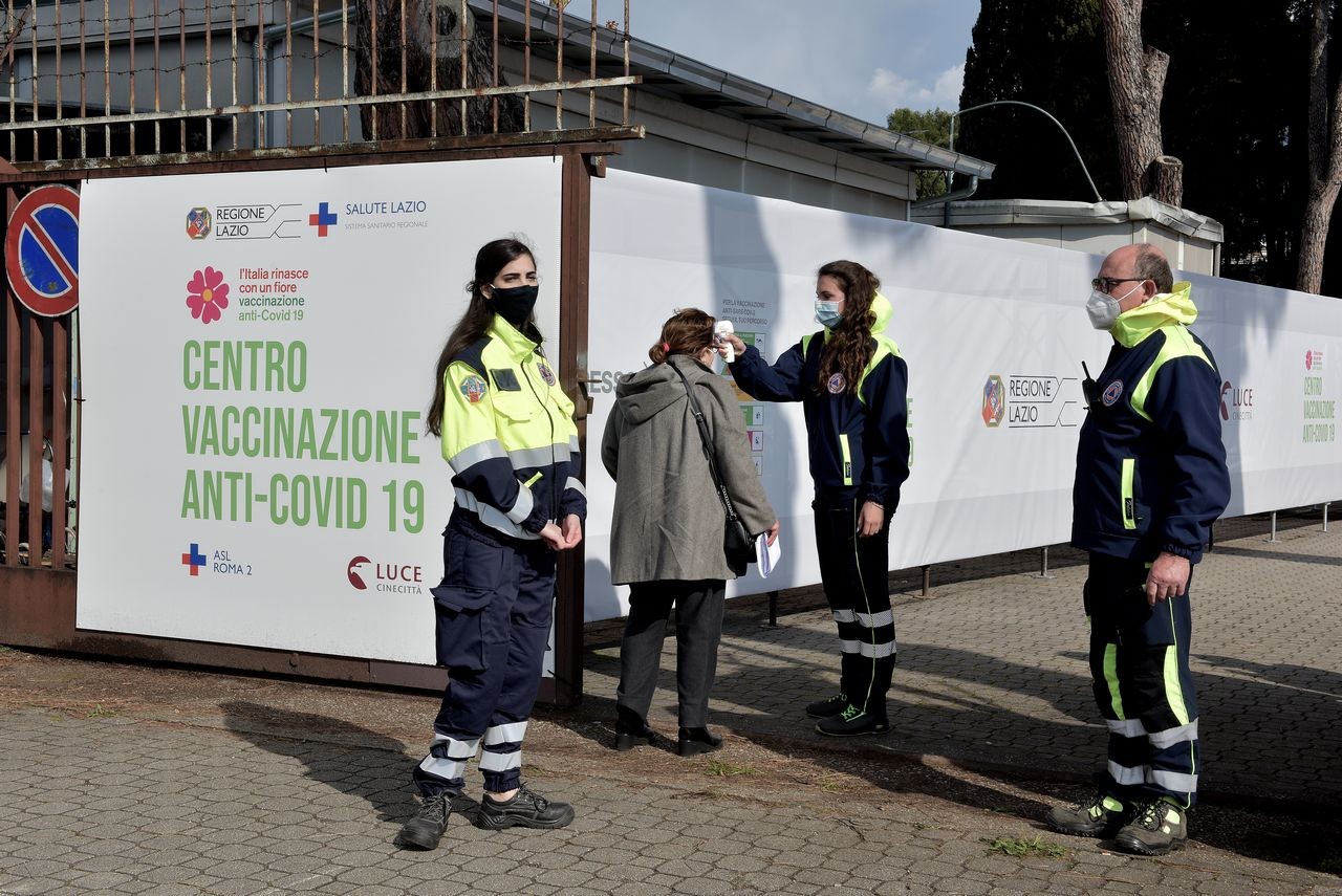 Coronavirus, i dati del 26 aprile. 8.444 nuovi casi e 301 vittime
