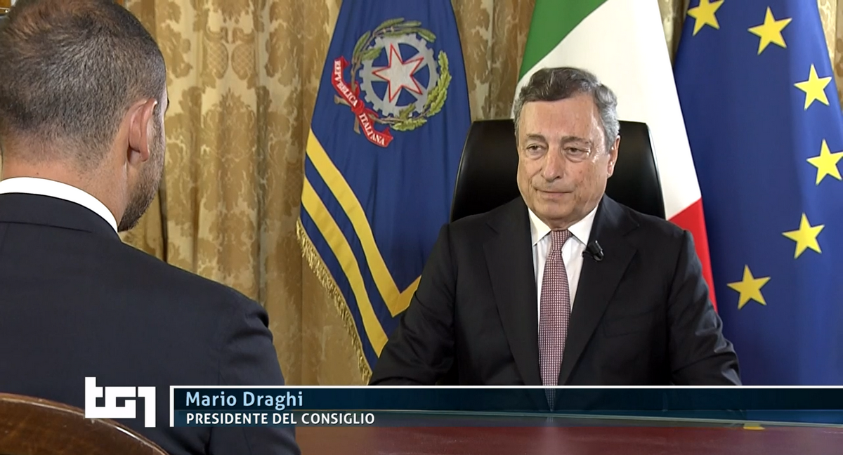 Mario Draghi, la prima comoda intervista tv e la distanza comunicativa con Conte