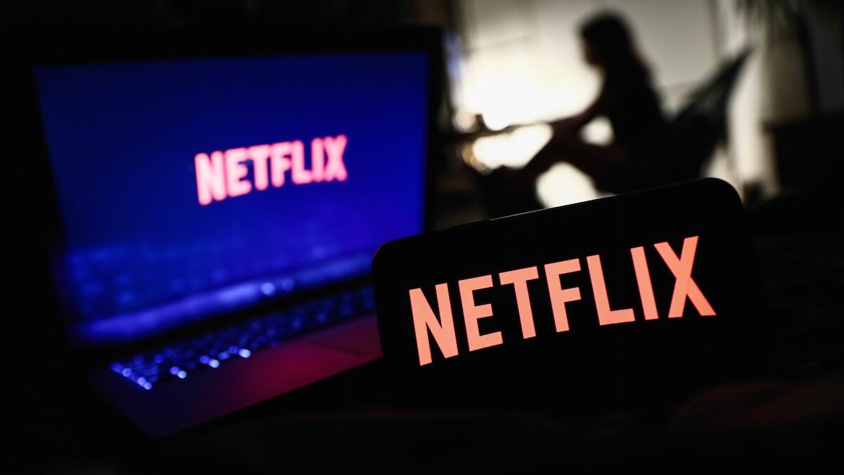Netflix, aumenti per gli abbonamenti: quanto costa e chi sono coinvolti