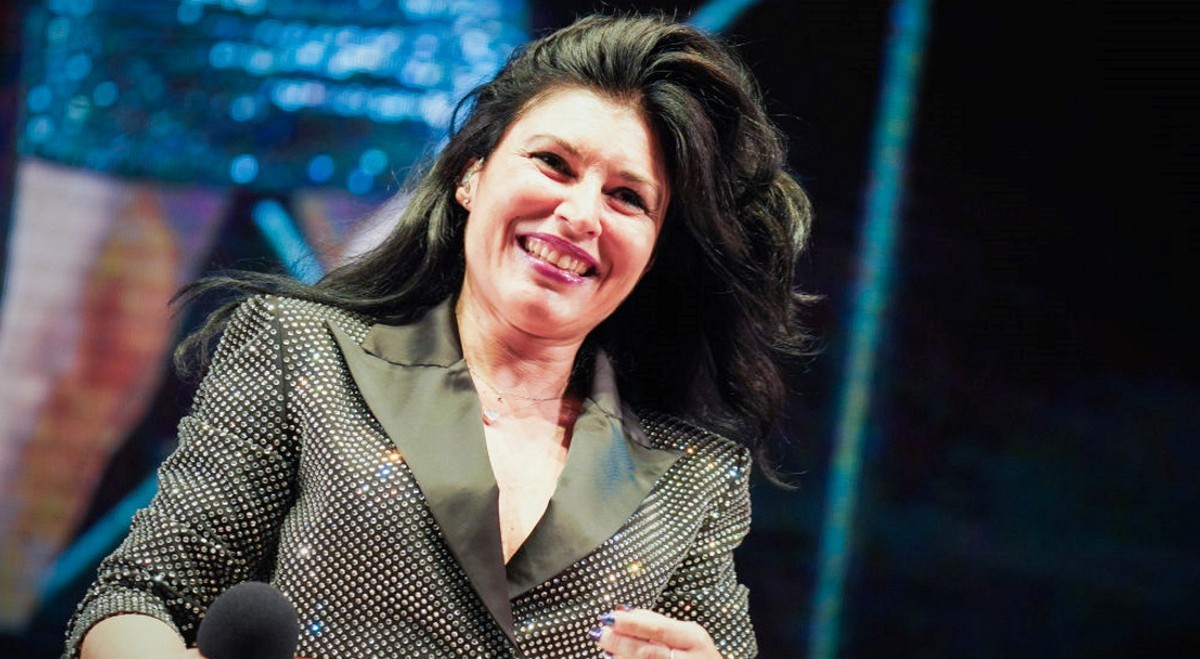 Miele, Giusy Ferreri: la canzone di Sanremo 2022 parla dell’attesa di un ritorno di un amore che non c’è più