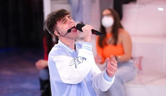 Amici 21, gli auguri di Gigi d’Alessio ad LDA: “Ti seguo da spettatore silenzioso”
