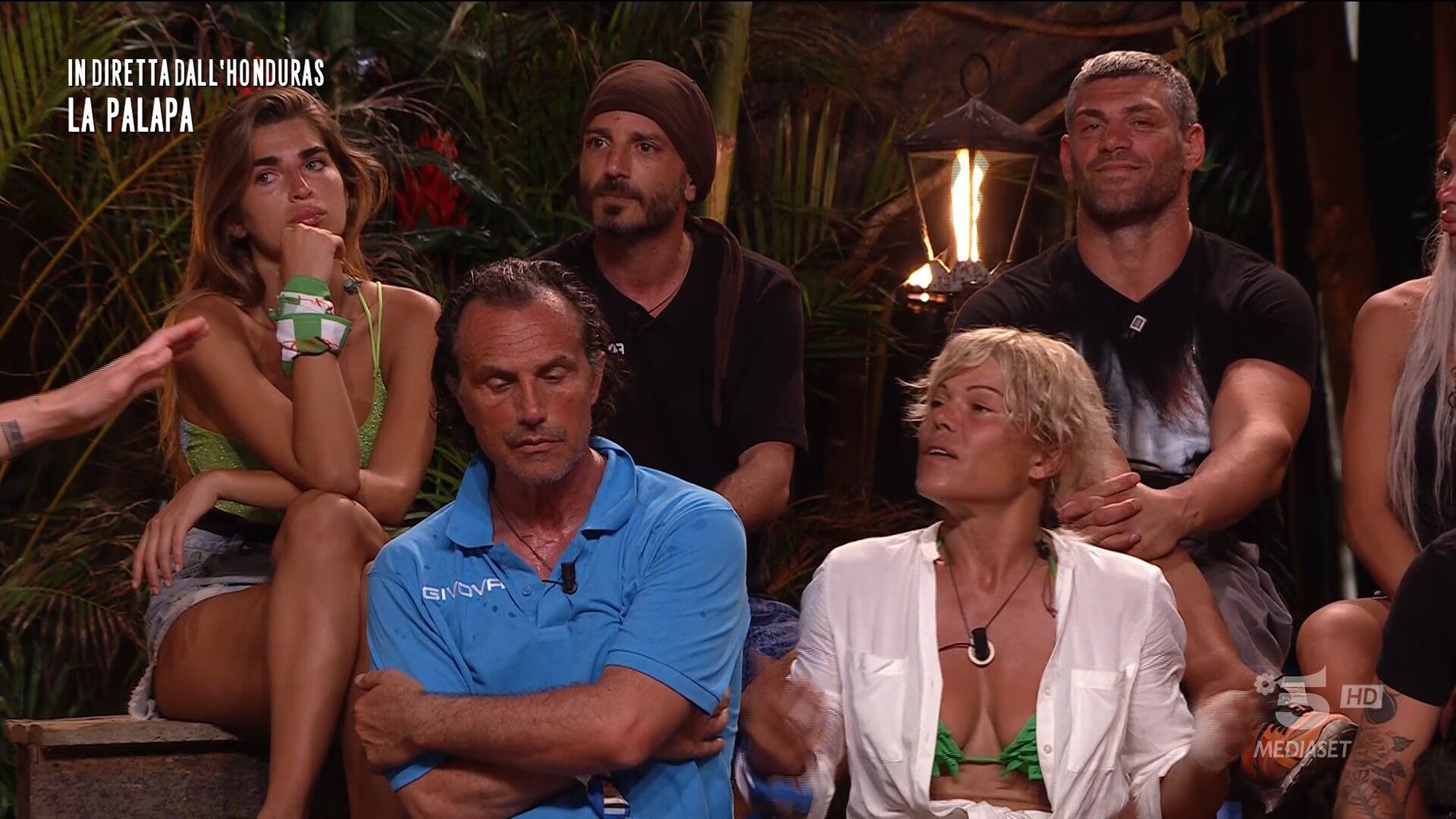 L’Isola dei famosi 2022: I soliti noti danneggiano i reality?