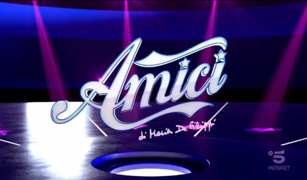 Amici 24 anticipazioni spoiler registrazione prima puntata 29 settembre 2024: ecco cosa è successo