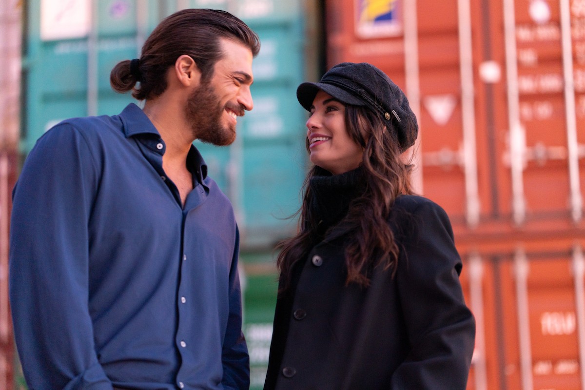 Mediaset Infinity, cosa vedere in streaming a ottobre 2022: Viola come il Mare, Emigratis