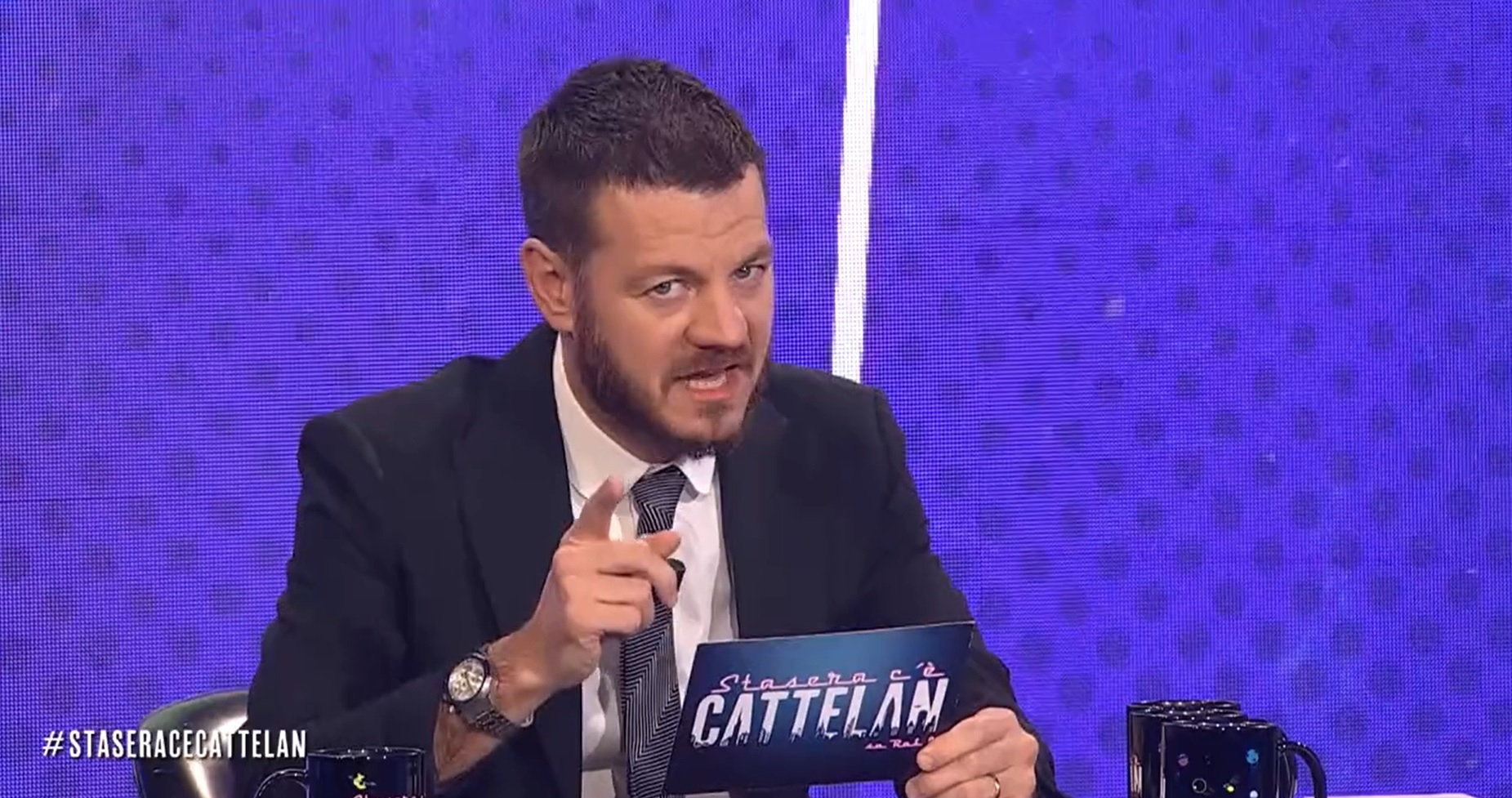 Cosa guardare stasera in tv, i programmi di oggi 23 gennaio 2024